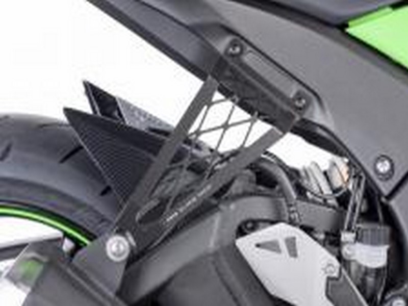 DRŽÁK VÝFUKU YAMAHA R6 99
